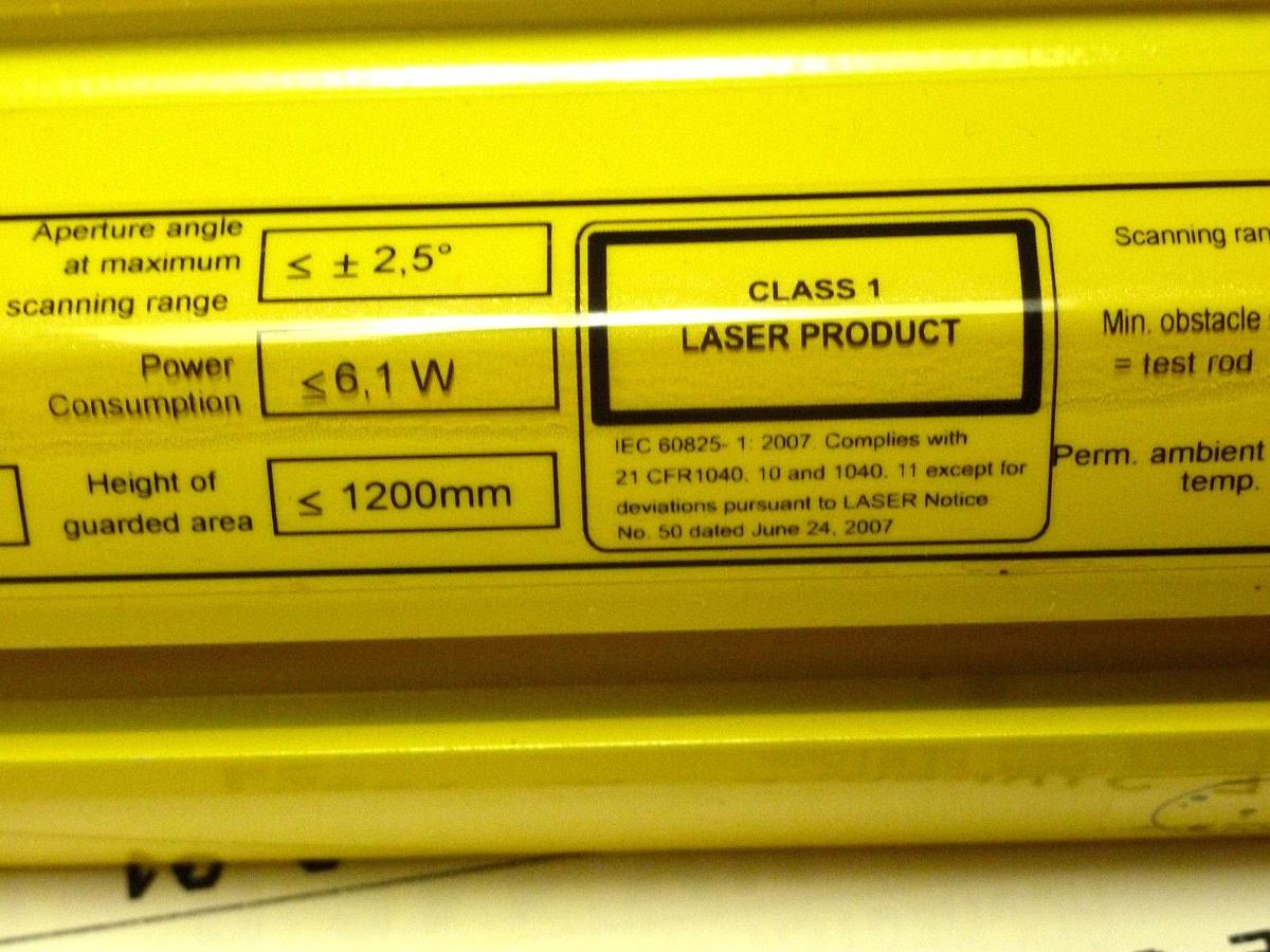 NIB SICK 1204118 XC40S-1203A0A00AA0 C4000 LIGHT CURTAIN 1200MM GUARDED AREA