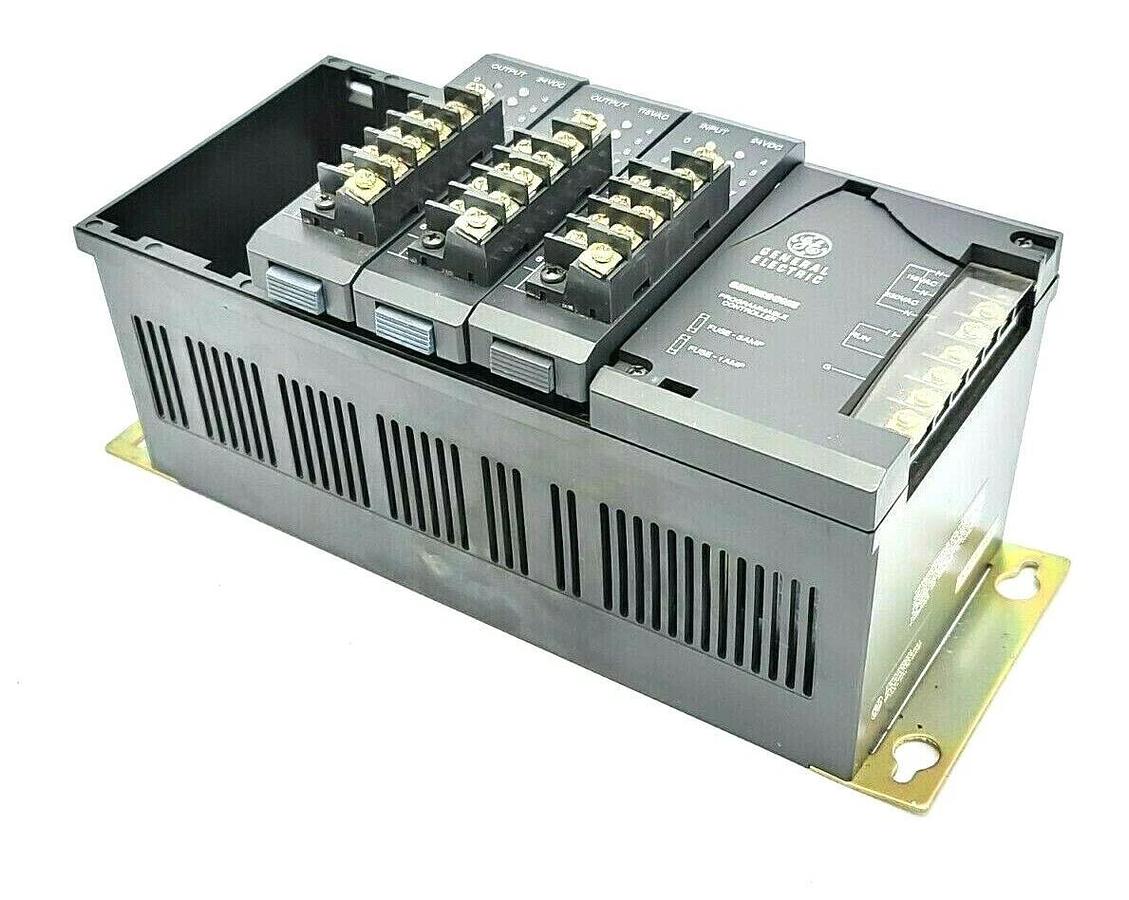 Used GE FANUC IC610CHS100A RACK W/ POWER SUPPLY, IC610MDL175A, IC610MDL101A