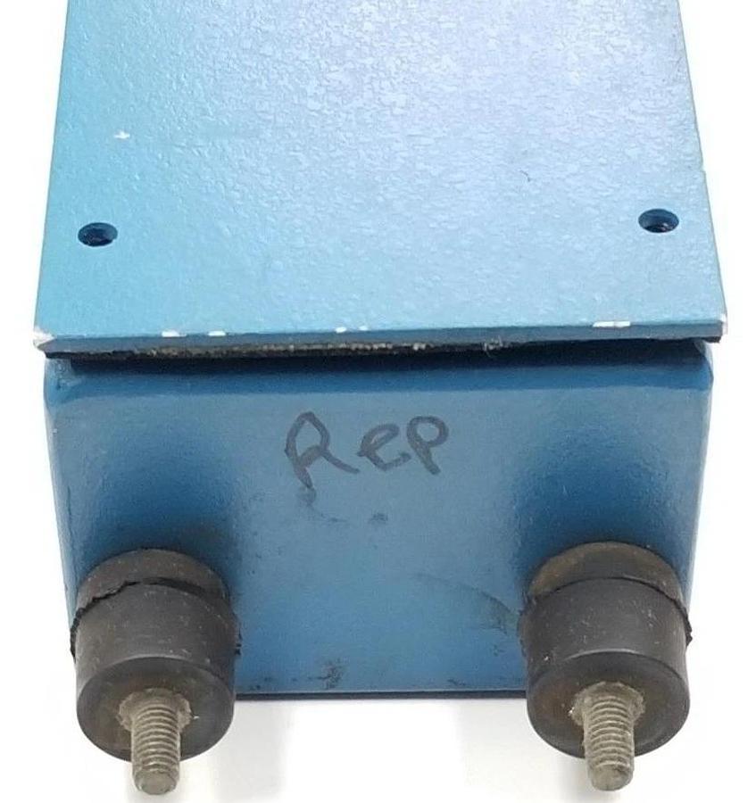 Used TRIAD CONTROLS INC. TR-48-8K-20 LIGHT CURTAIN HOUSING 48'' (HOUSING ONLY)