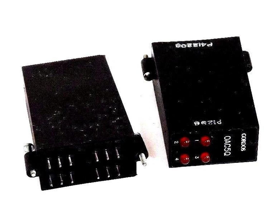 Used LOT OF 2 OPTO 22 / GORDOS OAC5Q 4 CHANNEL AC OUTPUT MODULES