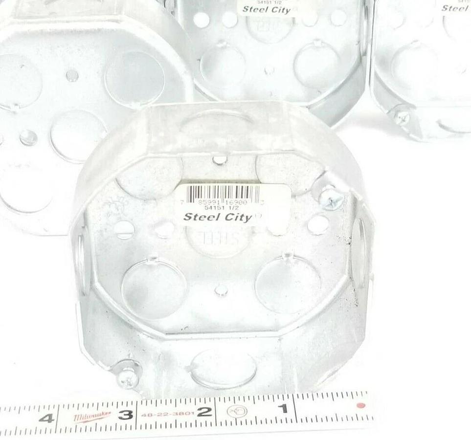 LOT OF 5 NEW STEEL CITY 54151 1/2" STEEL OCTAGON BOXES