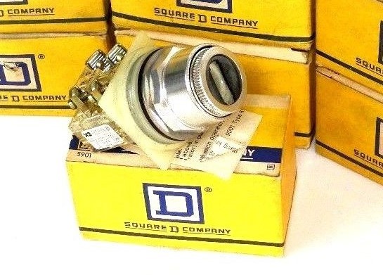 Used NIB SQUARE D 9001KS44H13 SELECTOR SWITCH 600VAC, 10A, 30MM, T-K