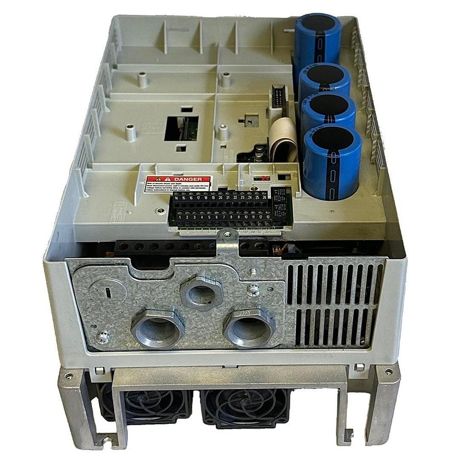 Used ALLEN BRADLEY 20AD040A3AYNANC0 PowerFlex 70 AC DRIVE 22kW/30HP 400-480V 4.001