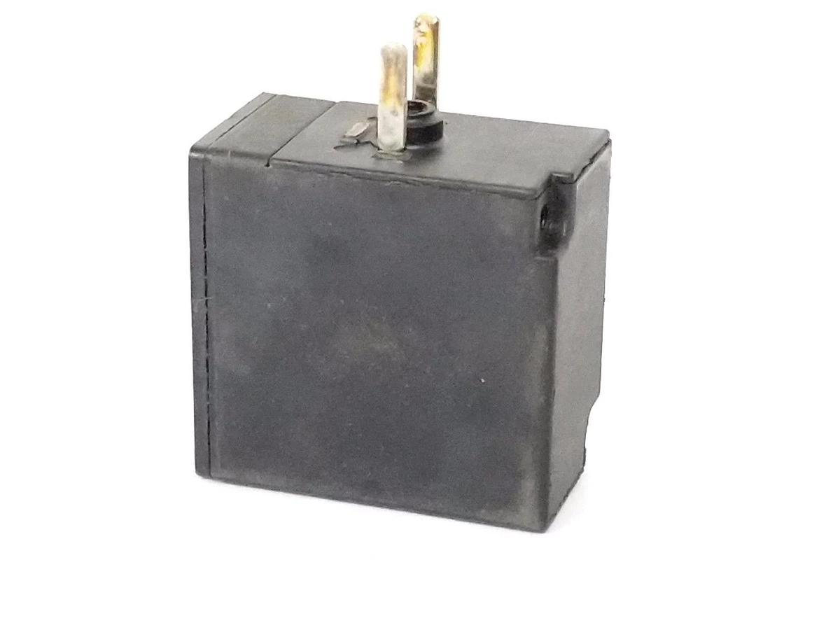 Used BURKERT SICK 7027752 VALVE SOLENOID 24V DC, 0-65PSI, 642668 W2YLE 24V DC/1W