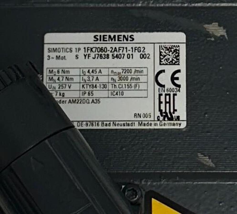 Used SIEMENS 1FK7060-2AF71-1FG2 / 1FK70602AF711FG2 SIMOTICS SERVO MOTOR 257V USNP