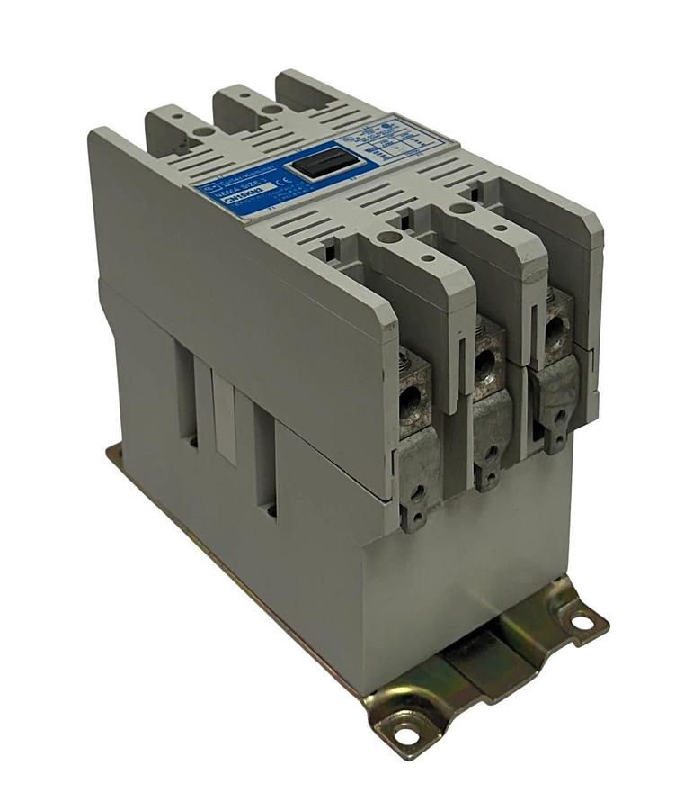 Used CUTLER-HAMMER CN15KN3E /A1 NEMA SIZE 3 CONTACTOR FREEDOM SERIES 90A 600V USNP