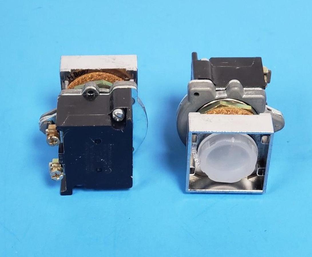 Used LOT OF 2 NEW CUTLER-HAMMER E30BA COMPACT PUSHBUTTON INDICATING LIGHTS, 120V