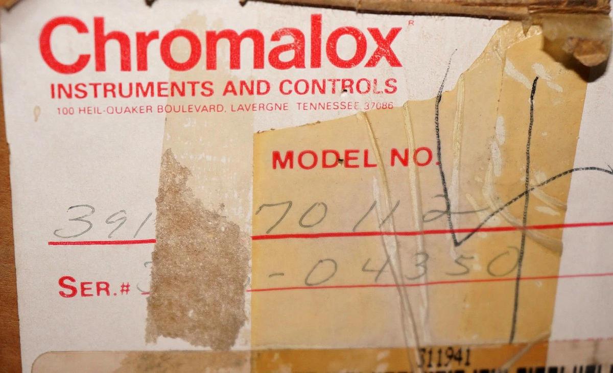 NEW CHROMALOX 3913-70112 TEMPERATURE CONTROLLER 0-1999 DEG. F TYPE K 391370112