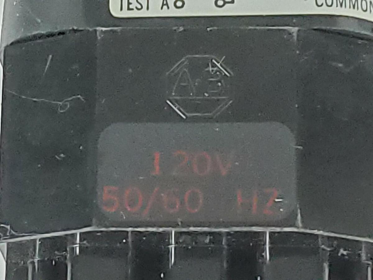 Used ALLEN BRADLEY 800T-PT26 PUSH BUTTON RED LENS SER. N W/ 800T-XA SER. C CONTACT