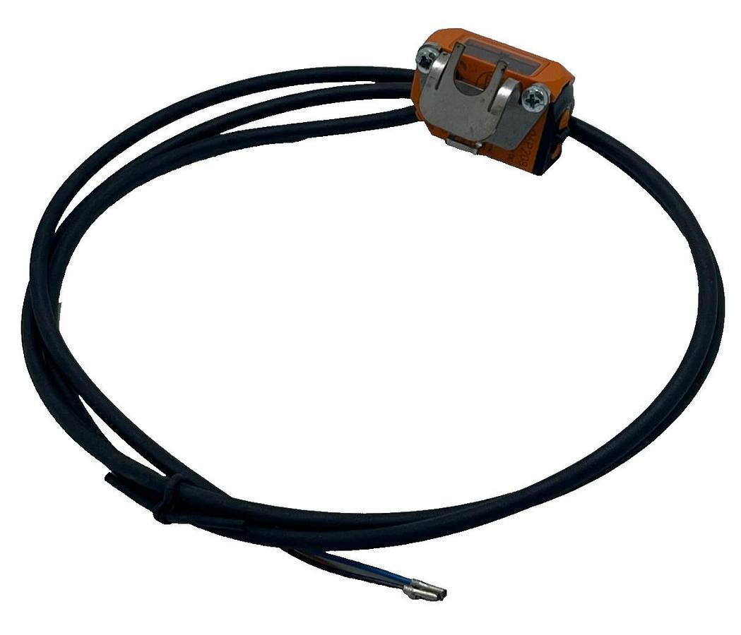 IFM EFECTOR O6P208 PHOTOELECTRIC SENSOR O6P-FPKG/1M/PH-O6P208 WITH BRACKET