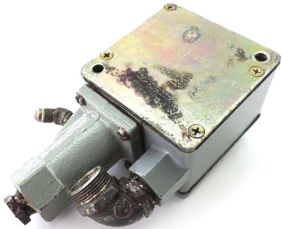 Used ALLEN BRADLEY 836T-T351JX28, SER. A PRESSURE CONTROL SWITCH 600VAC MAX 5A MAX