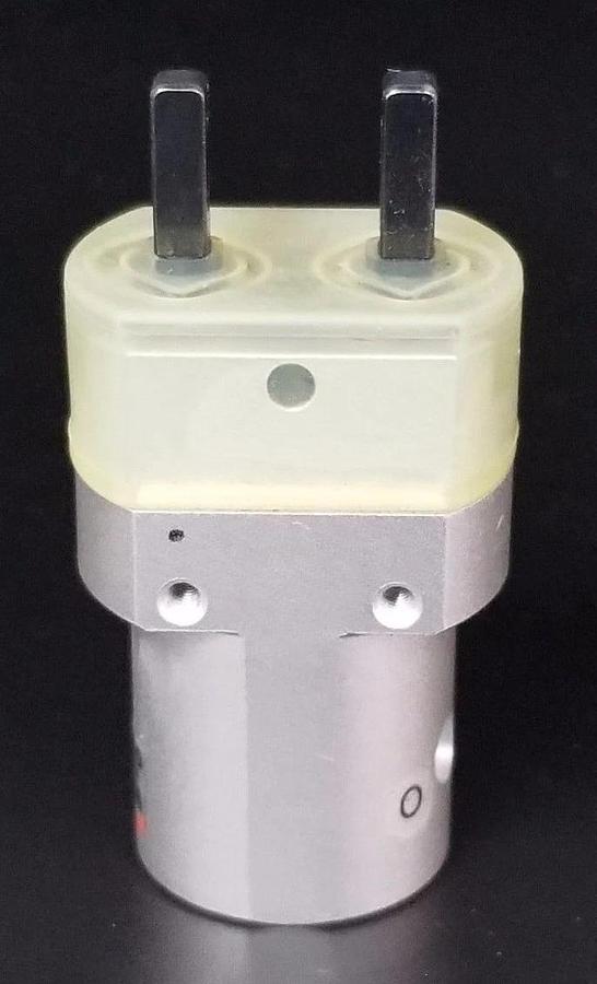 NEW SMC MHQJ2-10DS GRIPPER MHQJ210DS, 0.1-0.6 MPa (NO HARDWARE)