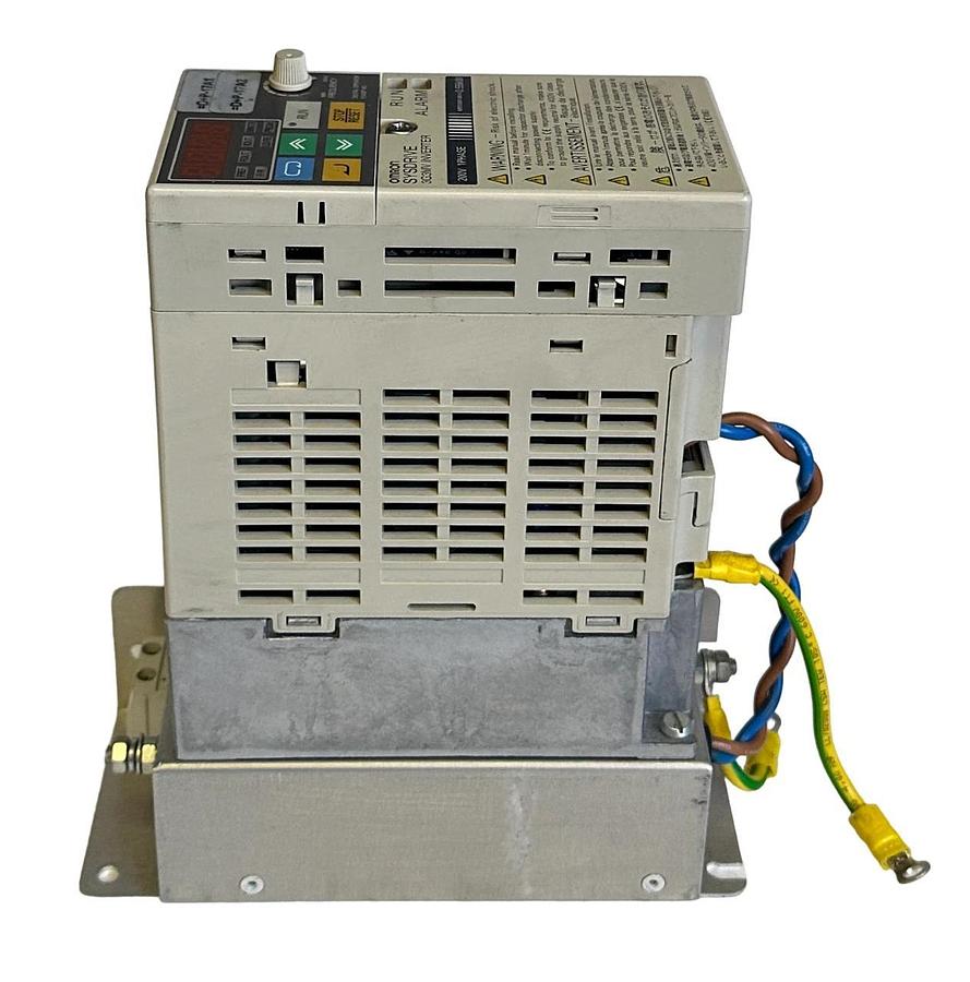 Used OMRON 3G3MV-AB004 / 3G3MVAB004 INVERTER DRIVE 200-240V 3G3MV-PDRT2 DeviceNet