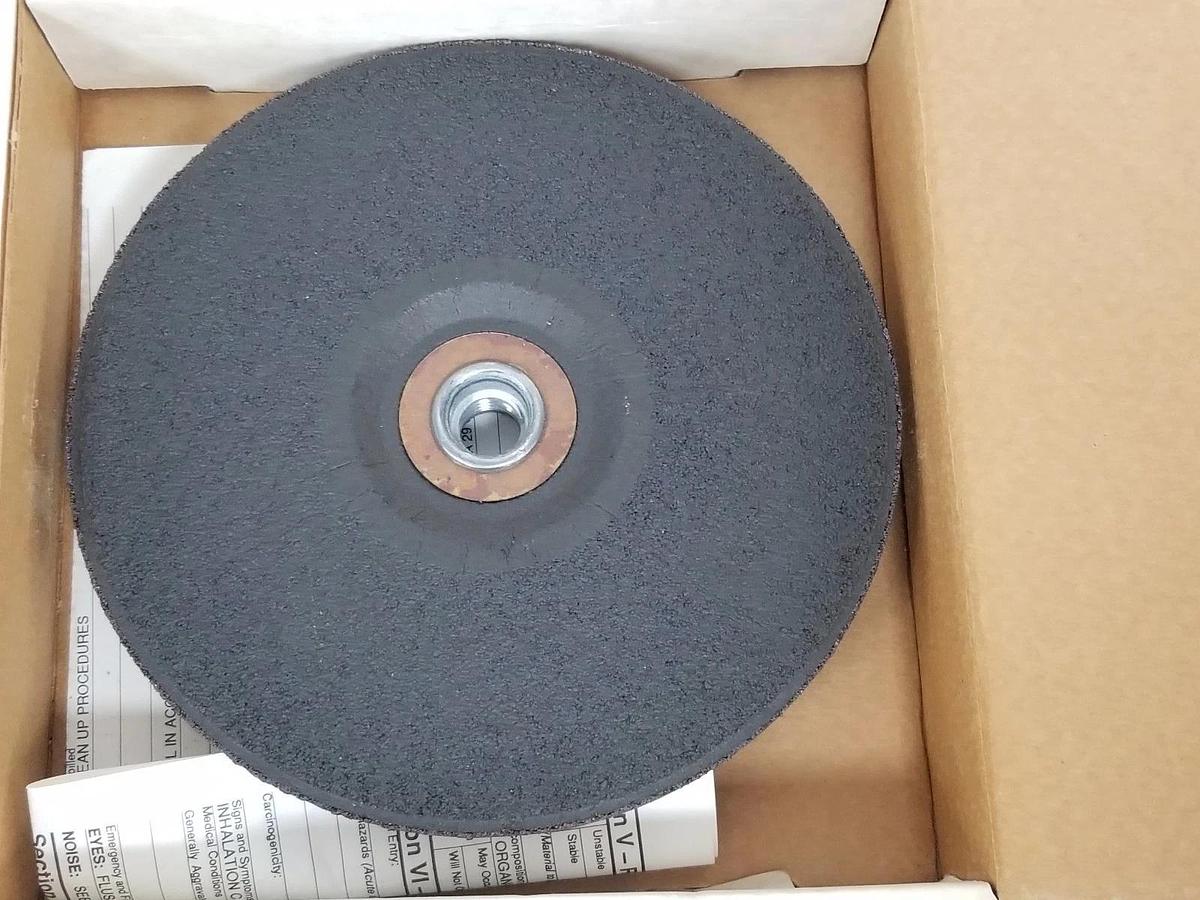 Used LOT OF 4 NEW MILWAUKEE GRINDING WHEELS (2) 49-93-3170 & (2) 49-93-3110