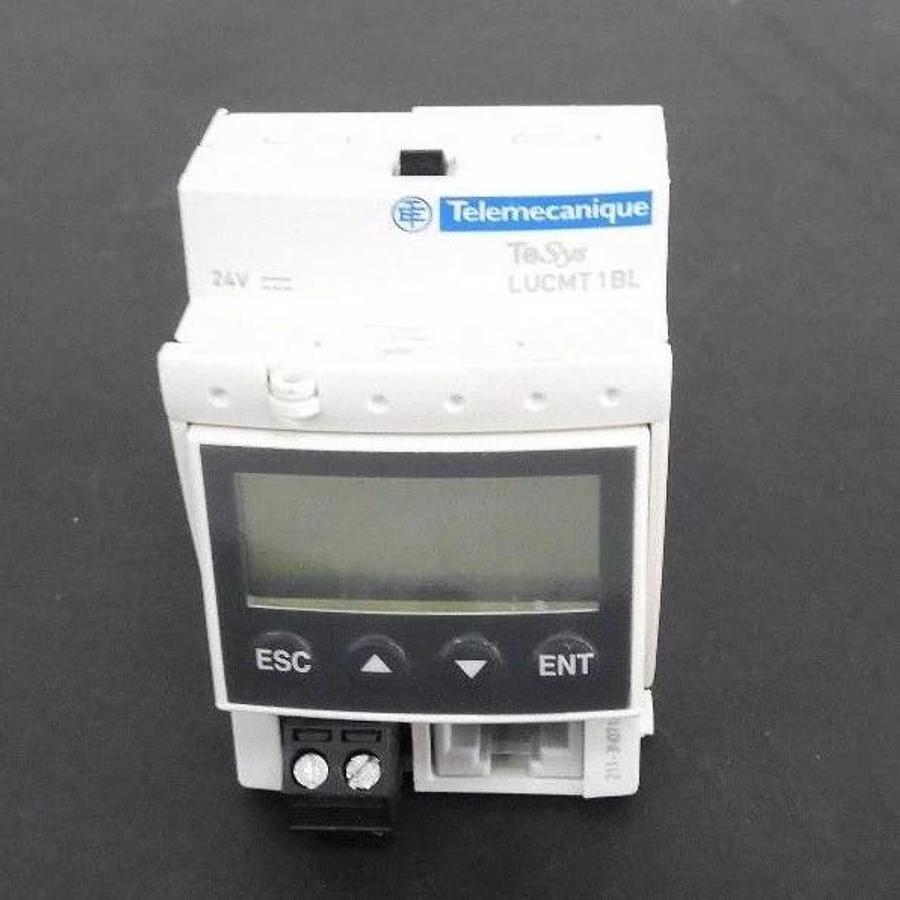 Used SCHNEIDER ELECTRIC TELEMECANIQUE LUCMT1BL TESYS MULTIFUCTION CONTROL UNIT 24V