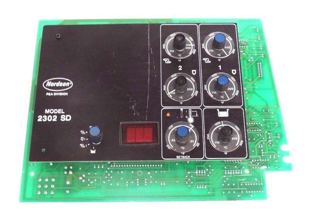 Used NORDSON MODEL 2302 SD DIGITAL READOUT W/ 276883B CONTROL BOARD BA96M04193