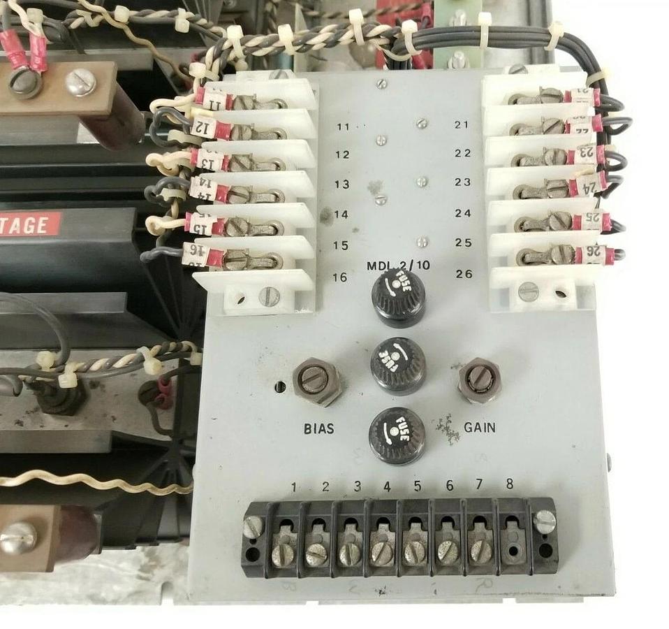 Used ROBICON CORP. 401-324 SCR POWER CONTROLLER 480V 25A W/ 304-046-3 SCR GATE TRIG.