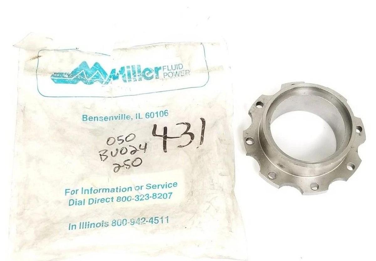 NEW MILLER 050-BU024-250 2-1/2 BOLTED ROD GLAND 8 HOLES (ACJMH)-IRON