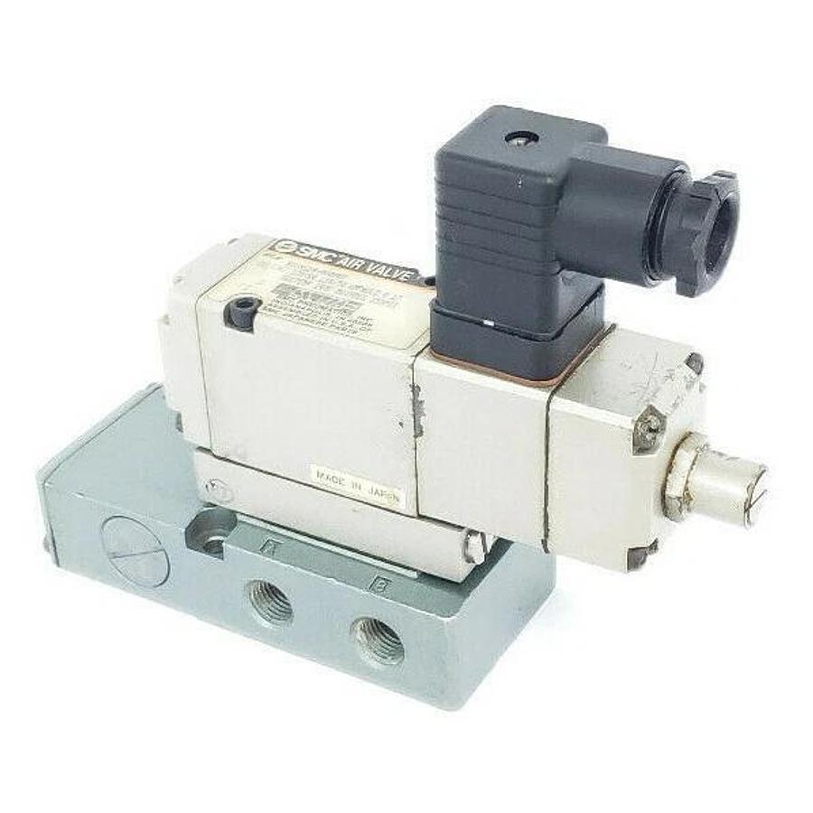 Used SMC NVS4114-0009KP5 SOLENOID VALVE 150PSI MAX 120VAC 60HZ W/ MANIFOLD BLOCK