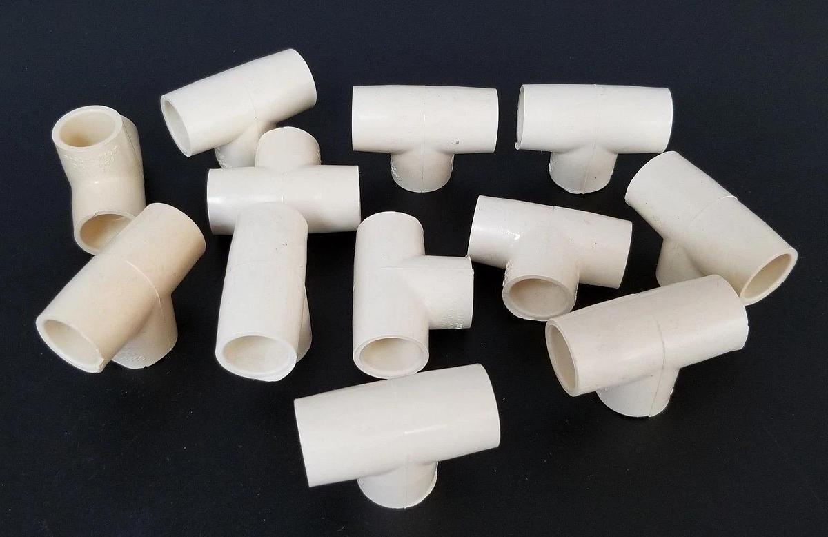 LOT OF 12 NEW CPF CHARLOTTE ASTM D-2846 T-FITTINGS CPVC-4120, CPF 1/2"