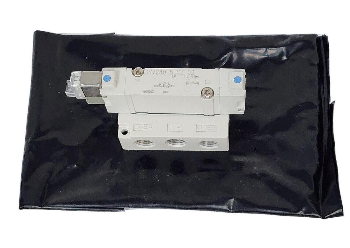 Used NEW SMC SY7240-5LOZ-02 DOUBLE SOLENOID VALVE SY72405LOZ0 WITH BASE