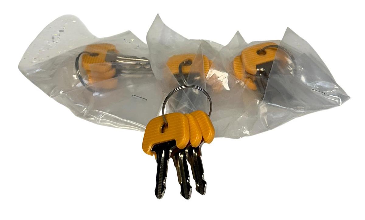 Used 4 HYSTER JUNGHEINRICH 800140361 / HY800140361 / 2607978 OEM KEYS FORKLIFT NSMP