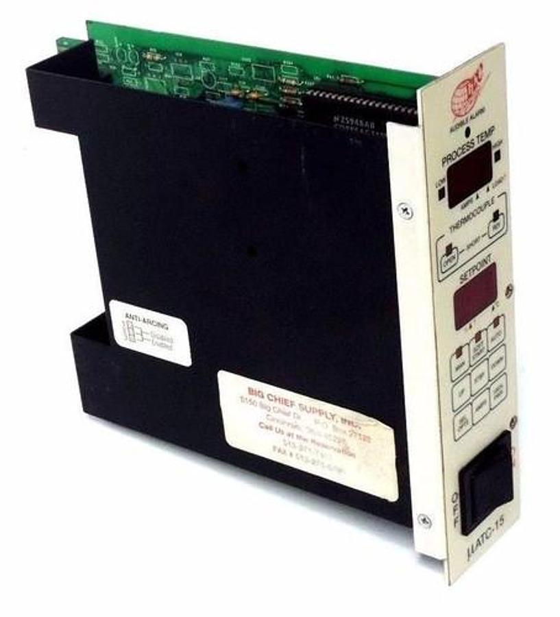 Used ITC UATC-15 TEMPERTURE CONTROLLER UATC15