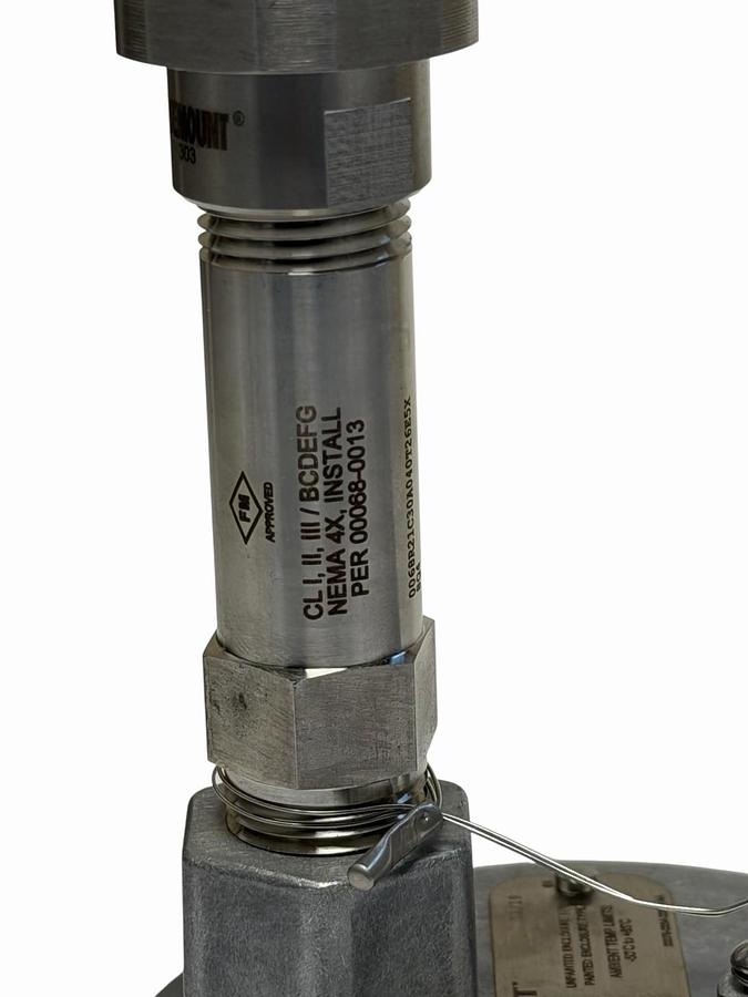 Used EMERSON ROSEMOUNT 0068R21C30A040T26E5X8Q4 VOLUME 1 SENSOR ASSEMBLY NSFP
