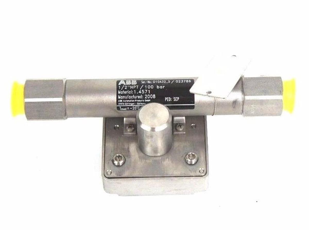 Used NEW ABB D10A32-5 FLOWMETER 1/2" NPT 420144761/X043 D10A325