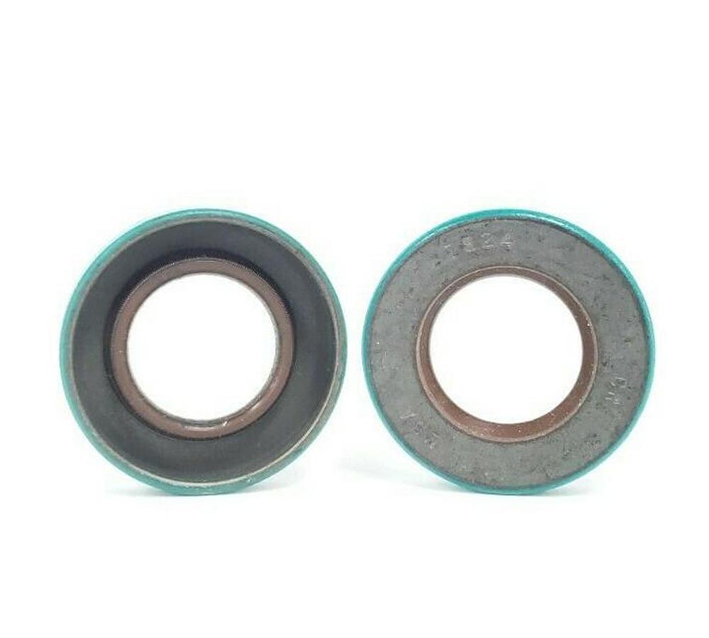 Used BOX OF 2 NEW CHICAGO RAWHIDE 7824 OIL SEALS CR-7824