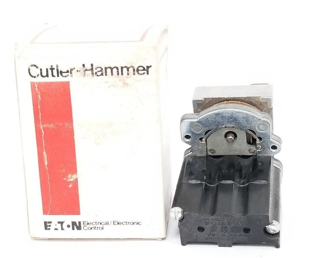 Used NIB EATON CUTLER-HAMMER E30DK COMPACT PUSHBUTTON OPERATOR W/IND. LIGHT