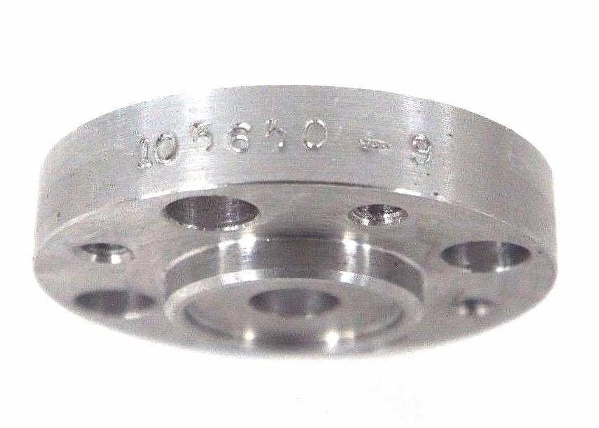LOT OF 8 105650-9 COUPLINGS 1056509
