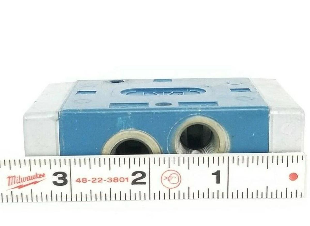 Used WABCO 571 004 1100 VALVE 002 3680, 5710041100