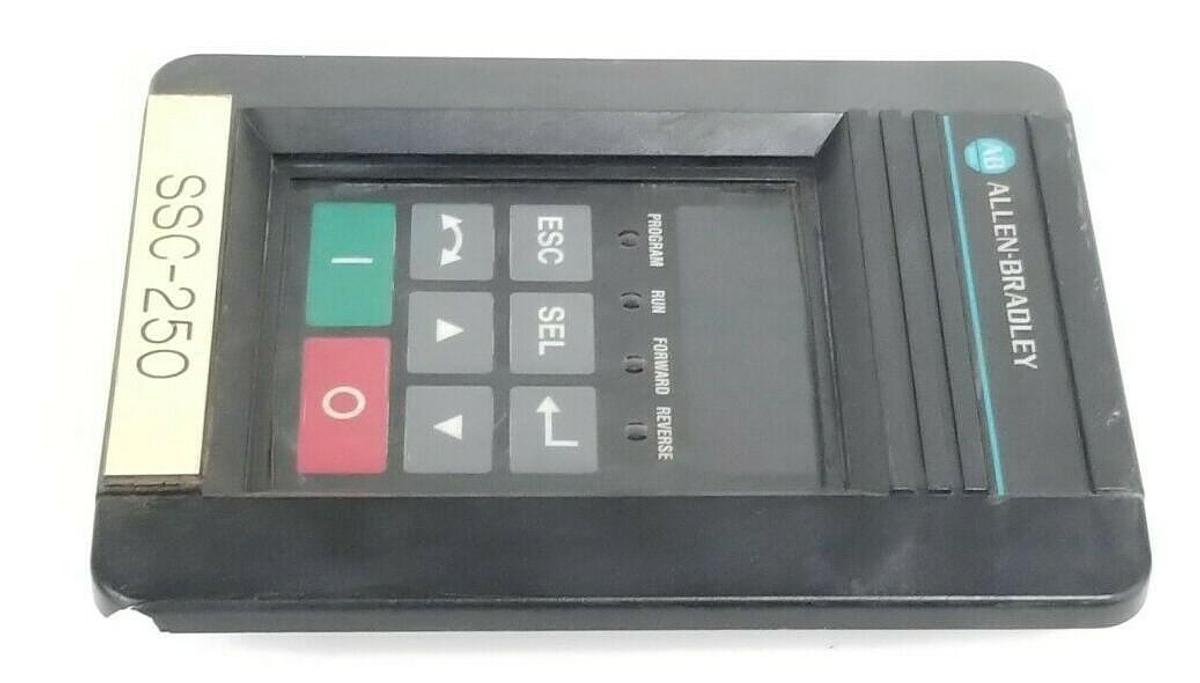 Used ALLEN BRADLEY 160-P2 REMOTE KEYPAD FRN: 1.9 SER. A 5VDC 0.075A 160P2