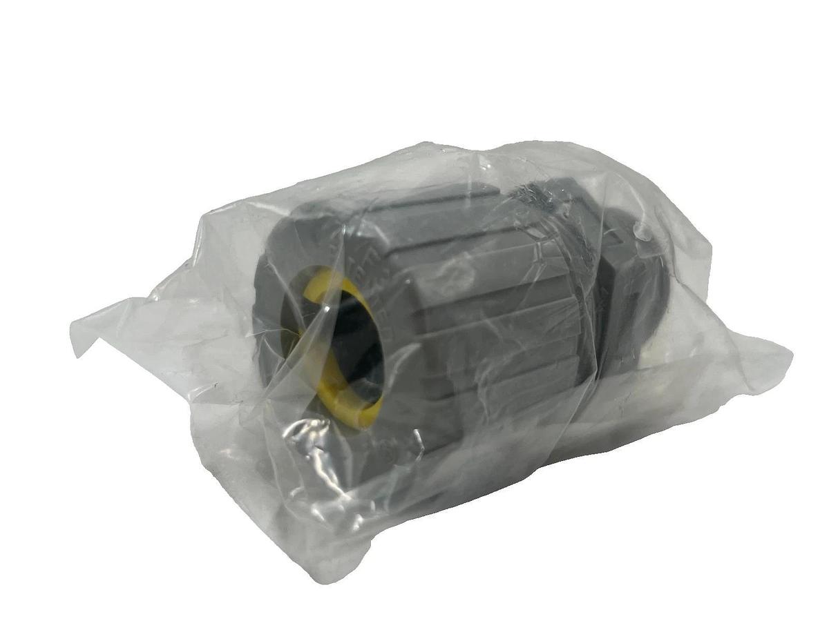 (3) Hubbell SHC1037CR Liquid Tight Cord Connector Straight Male 3/4" Nylon Gray