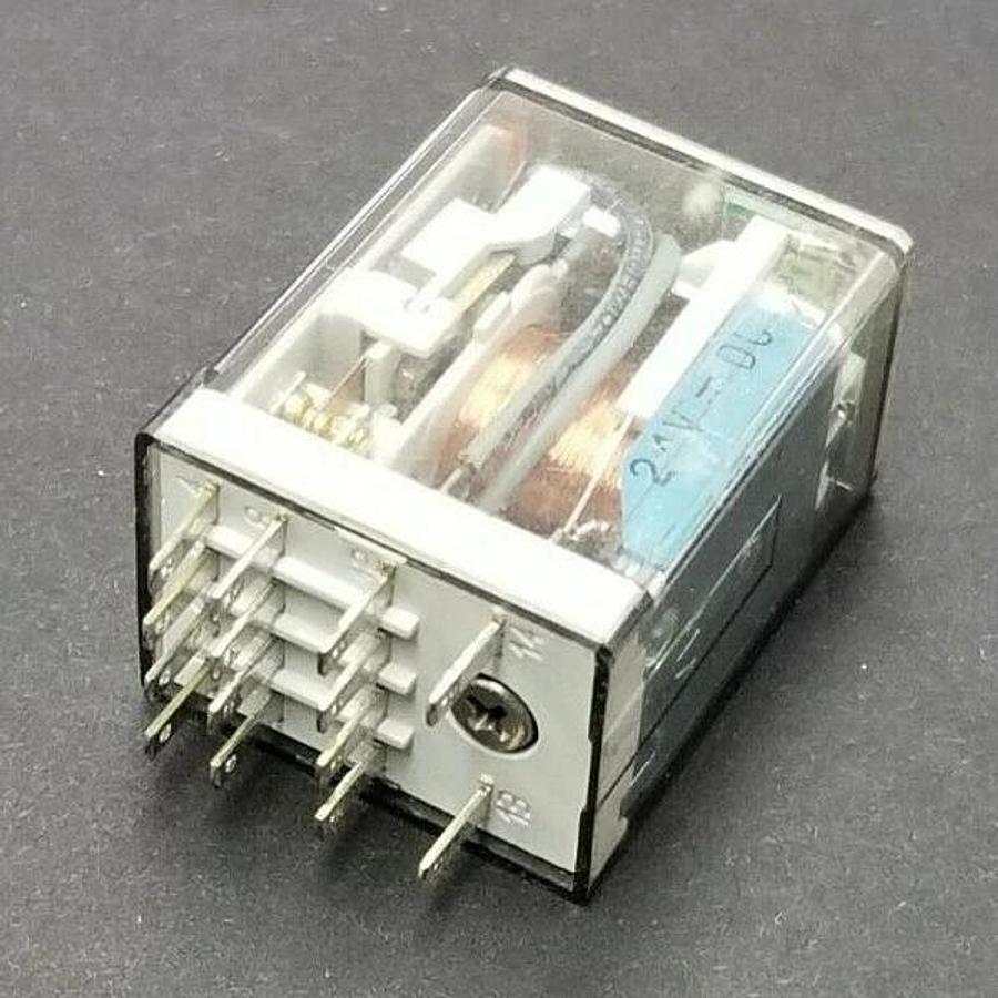 Used ALLEN BRADLEY 700-HC14Z24-3-4 SER. D RELAY 24VDC 7A 700HC14Z2434