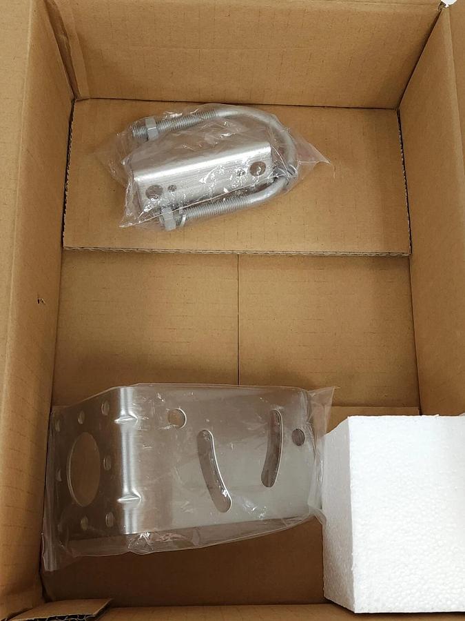 NIB PROSOFT A2413NJ-DP PANEL/ PATCH ANTENNAS DIRECTIONAL 2.45 GHZ