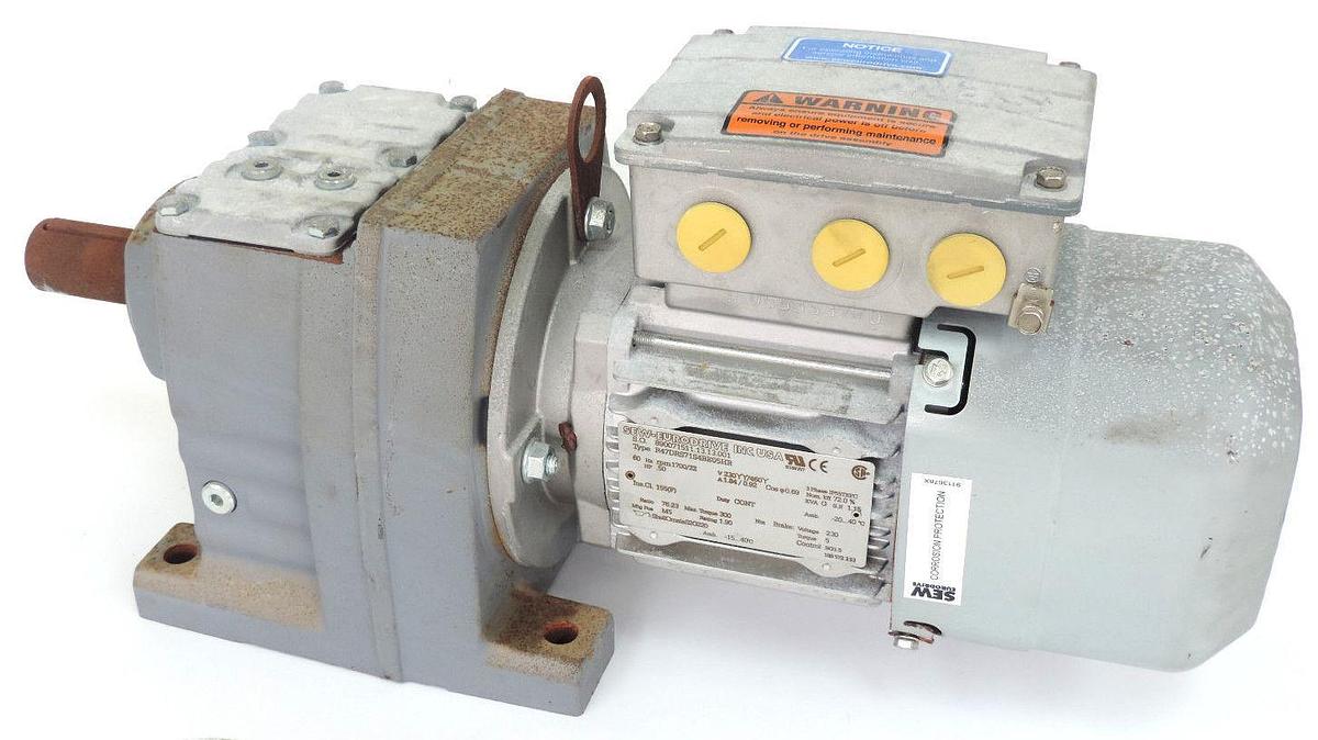 Used SEW EURODRIVE R47DRS71S4BE05HR MOTOR 0.5HP 230/460V 1700/22RPM