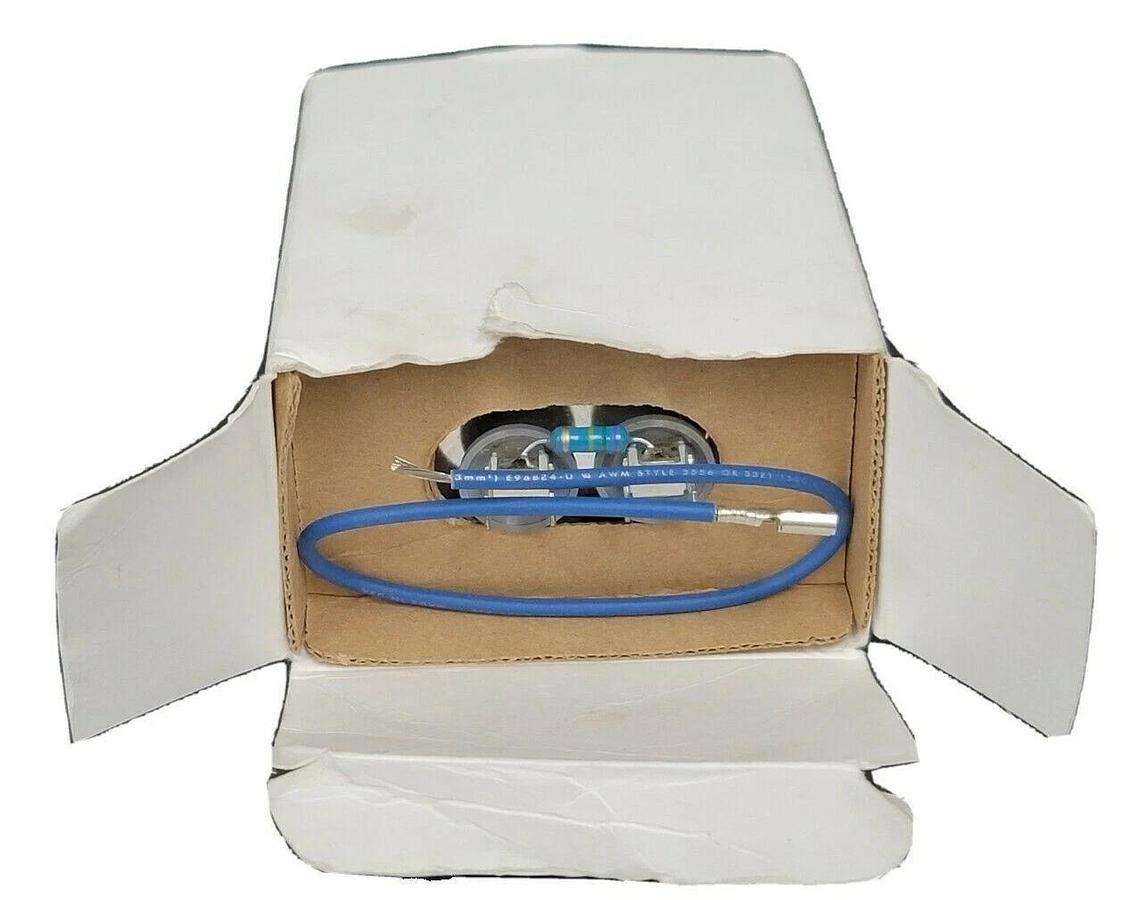 Used NIB LUMAPRO 30UK04 OIL-FILLED HID CAPACITOR