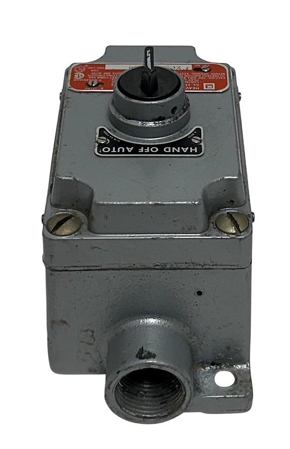 Used KILLARK XCS-0S3C4 / XCS0S3C4 HEAVY-DUTY CONTROL STATION HAND/OFF/AUTO 3POS USNP