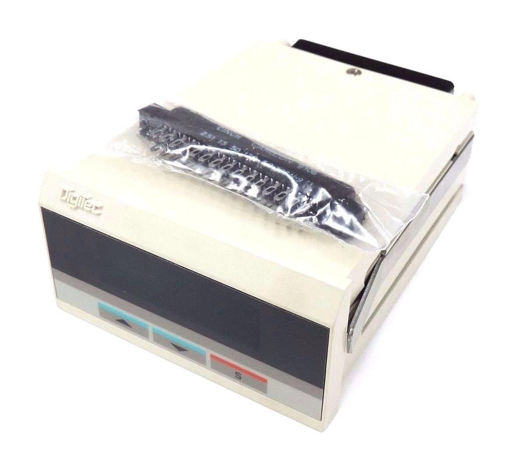 Used NIB DIGITAC 2840AC DIGITAL PANEL METER CONTROLLER 5 DIGIT