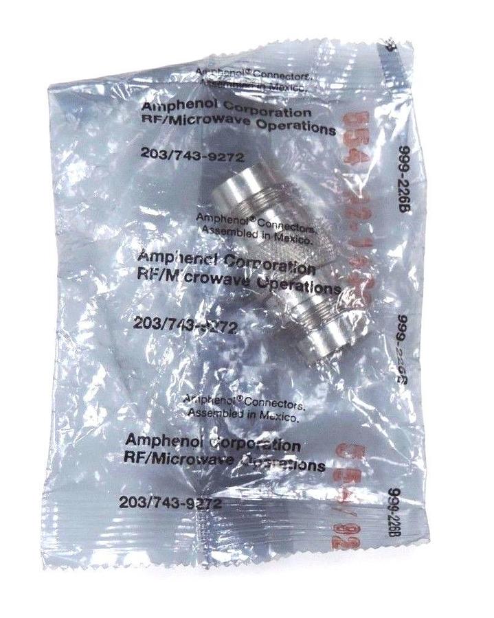 Used 4 NEW AMPHENOL 82-5588 TWIN CONTACT CONNECTORS 90 DEG. KEYED, 825588