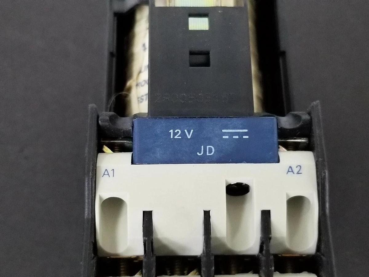 Used NEW TELEMECANIQUE LP1-D25008JD CONTACTOR 25A 600V LP1D25008JD