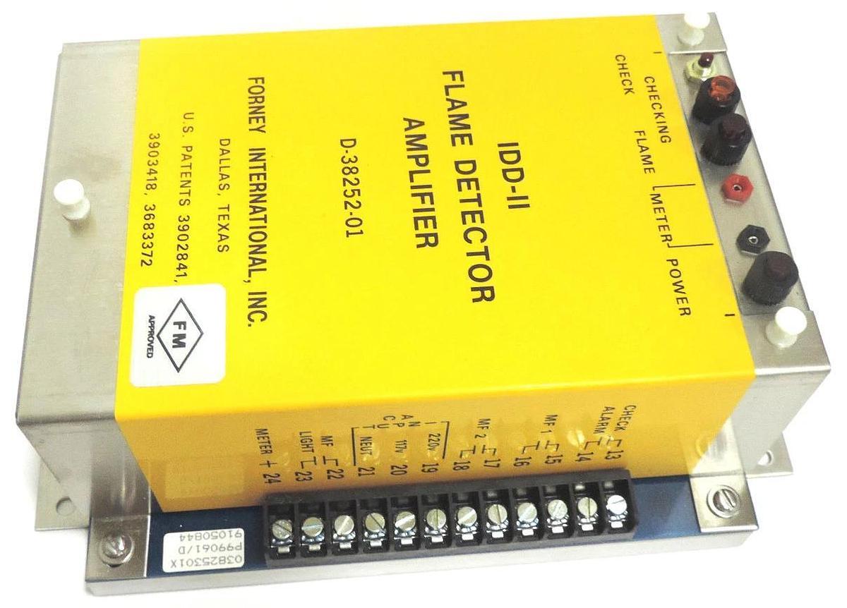 Used NIB FORNEY IDD-II FLAME DETECTOR AMPLIFIER D-38252-01