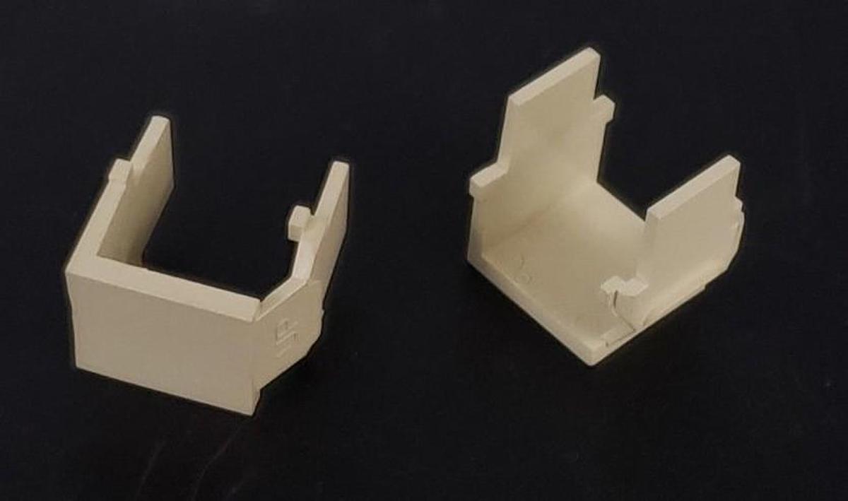 Used LOT OF 8 NEW LEVITON 41084-BIB BLANK QUICKPORT INSERTS 4084BIB