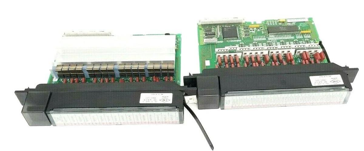 Used LOT OF 2 GE FANUC INPUT / OUTPUT MODULES IC697MDL340 & IC697MDL250