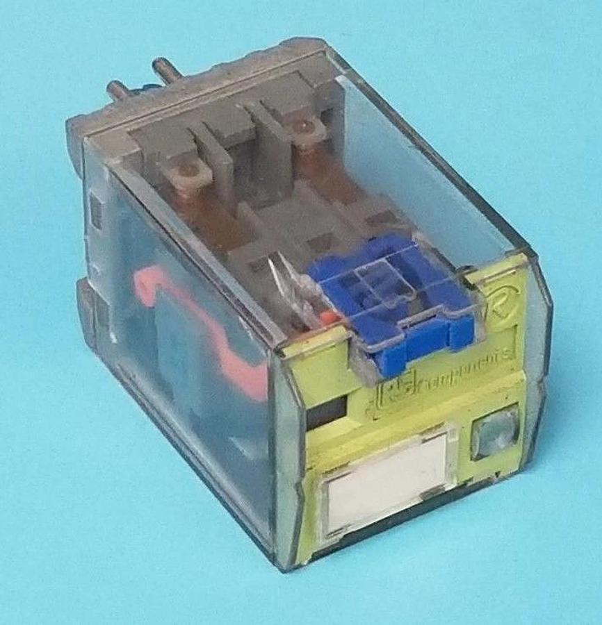 Used RS COMPONENTS 345-870 RELAY 12VDC/120OHM COIL, 10A CONTACTS, 345870