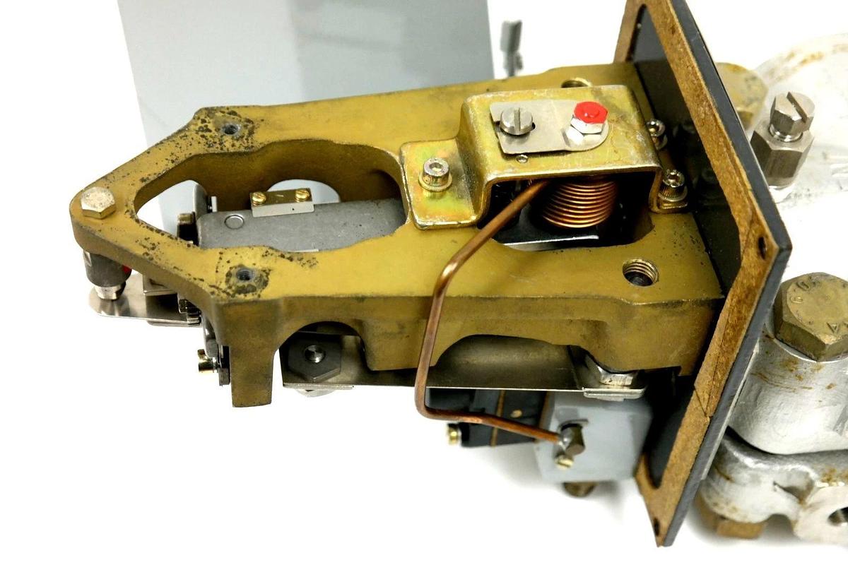 Used KENT-TAYLOR ABB N-AA 0111021702 DELTAPI N TRANSMITTER NAA 79/90533/188 2"