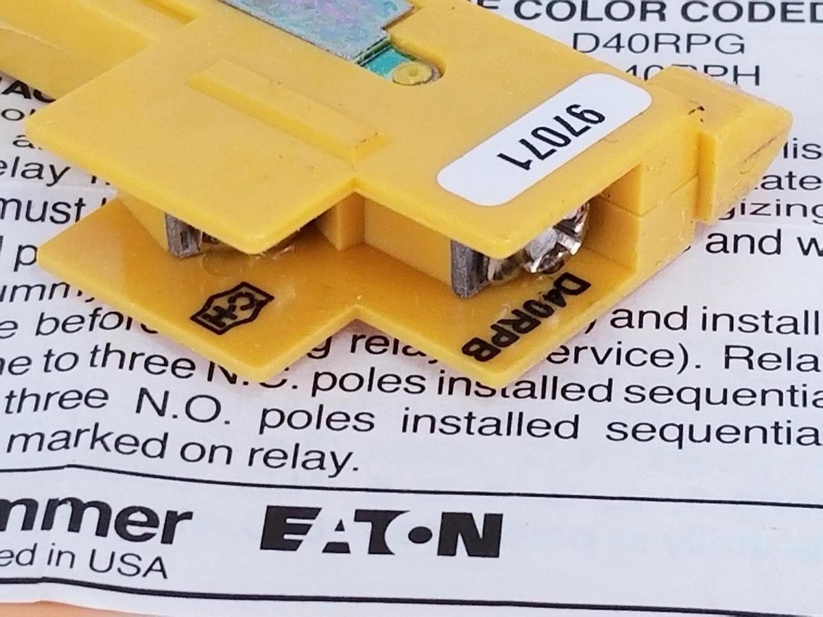 Used LOT OF 10 NIB EATON CUTLER HAMMER D40RPB REED RELAYS 1 N.C.