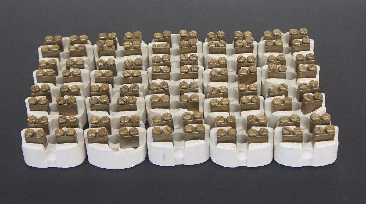 Used LOT OF 20 GENERIC 356504 CERAMIC TERMINALS